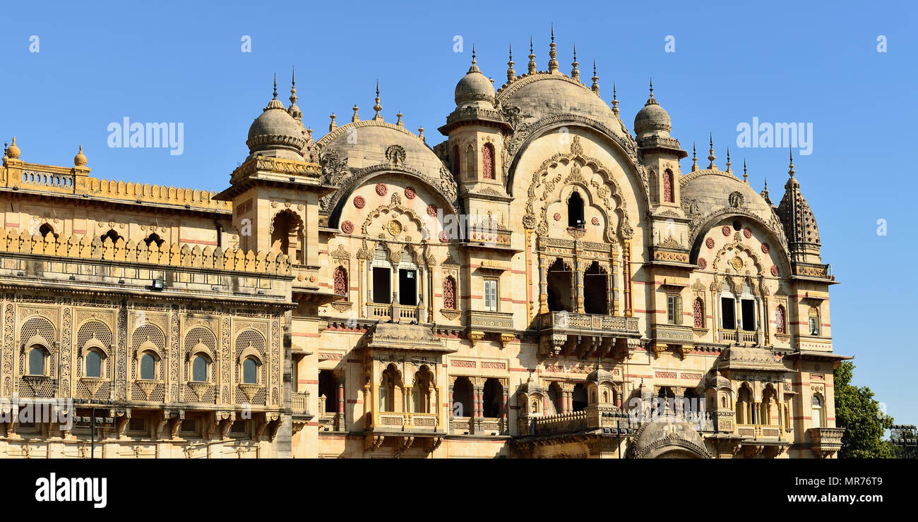 Typisches Beispiel für Indische Architektur im Staat Gujarat, Indien. Stockfoto