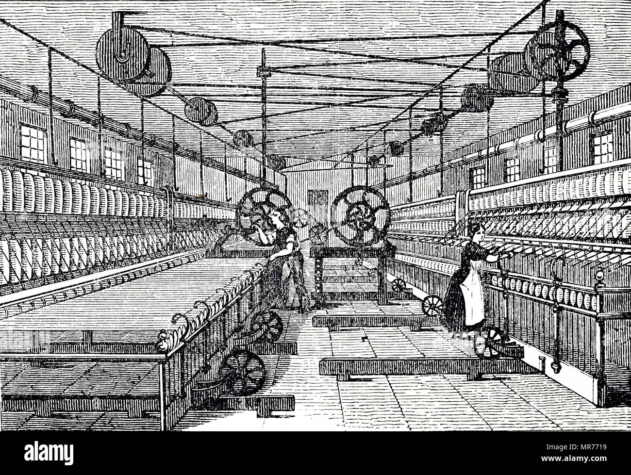 Gravur, die den Prozess der Spinnerei Baumwolle von Maultier: Die maultiere sind von einer Dampfmaschine durch einen Overhead Welle und Riemen angetrieben. Vom 19. Jahrhundert Stockfoto
