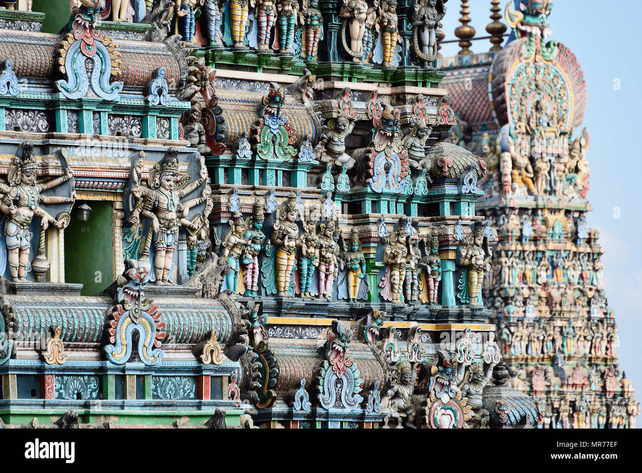 Meenakshi Sundareswarar Tempel in Madurai. Tamil Nadu, Indien. Es ist ein Twin-Tempel, von denen Meenakshi, und andererseits um Herrn Sund gewidmet ist Stockfoto