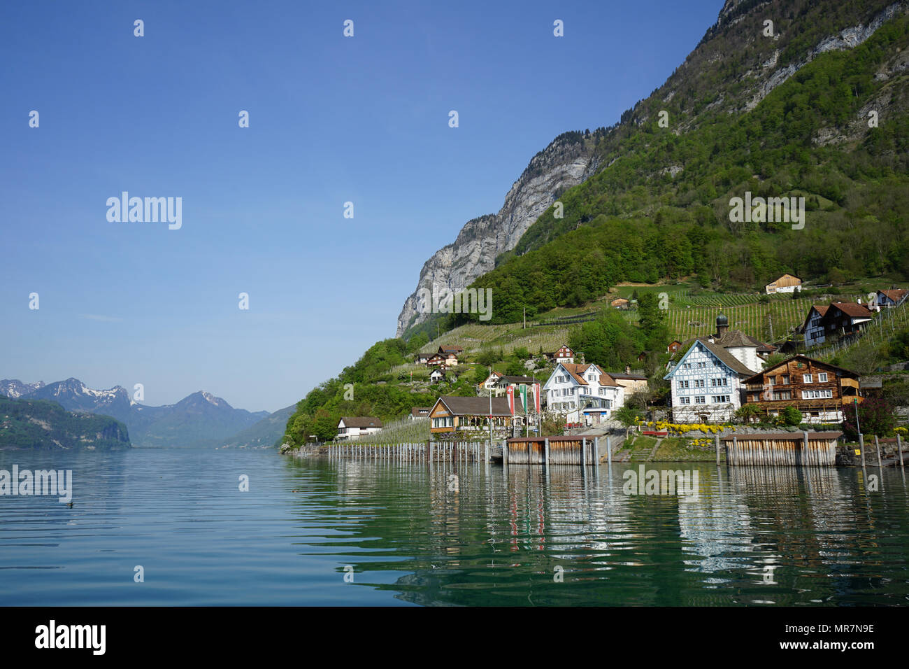 Schweizer Wein Dorf Quinten Am Walensee Stockfotografie Alamy