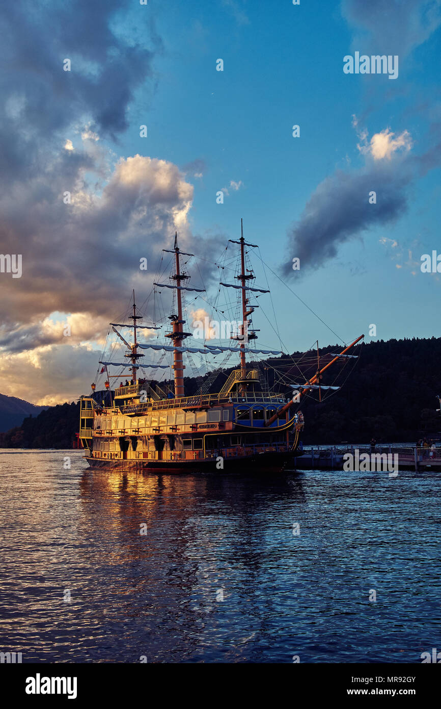 Fähre Konzipiert als Piratenschiff auf dem Ashi-see, Hakone, Japan Stockfoto