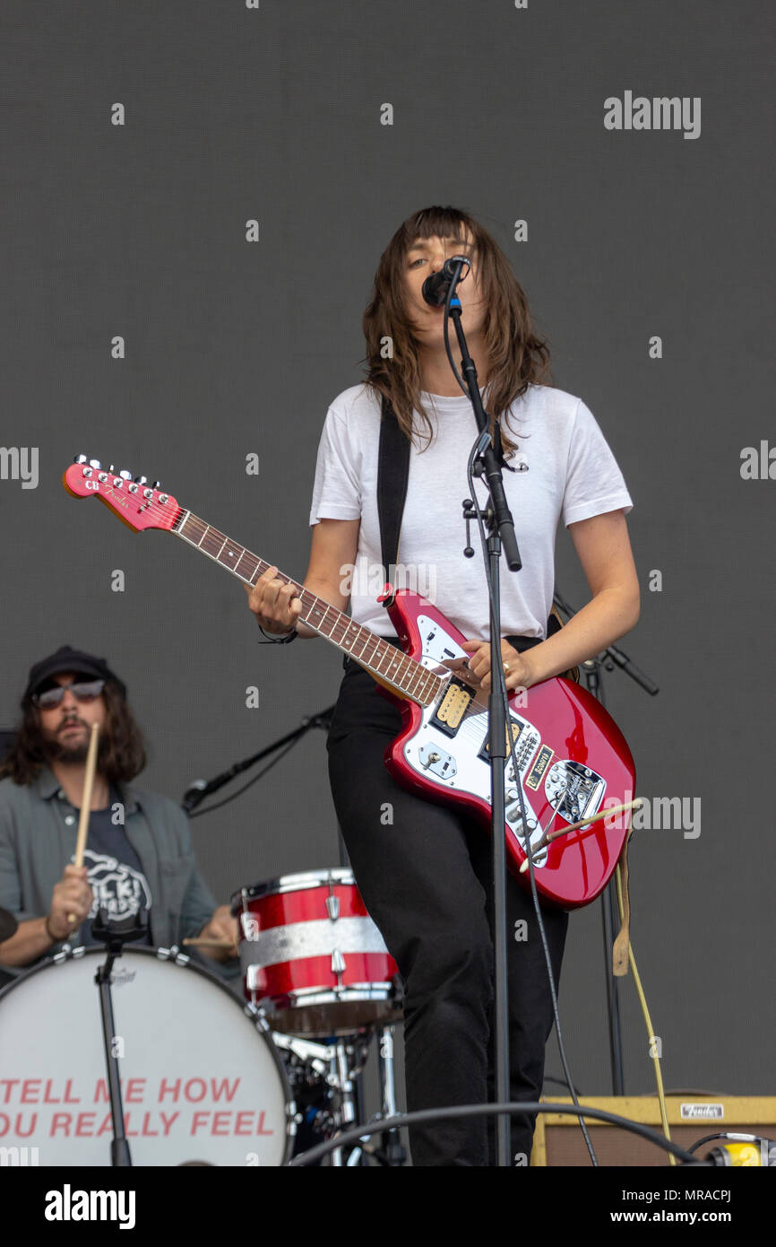 London, UK, 25. Mai 2018. Courtney Melba Barnett ist eine australische Sänger, Songwriter und Musiker. Für ihre geistreichen, Wandern lyrics und trockenem Gesang Stil bekannt, Barnett Aufsehen mit der Veröffentlichung ihres Debüt-EP, ich habe einen Freund namens Emily Ferris. Credit: Darron Mark/Alamy leben Nachrichten Stockfoto