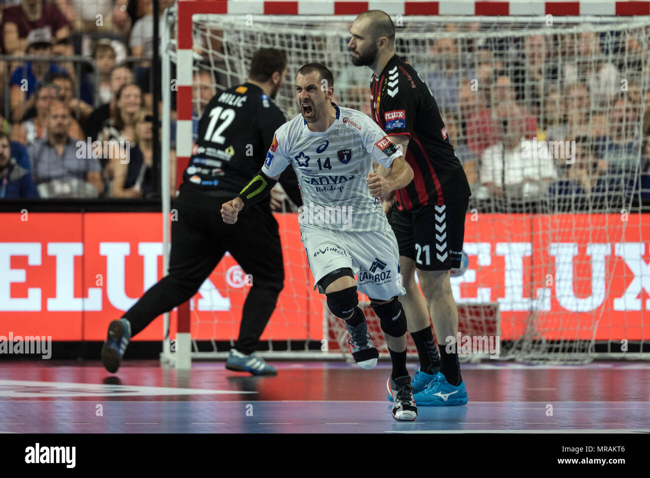 26. Mai 2018, Deutschland, Köln: Handball, Champions League, Vardar Skopje vs Montpellier HB, Halbfinale in der Lanxess Arena. Montpellier ist Michael Guigou feiert ein Ziel. Foto: Federico Gambarini/dpa Stockfoto