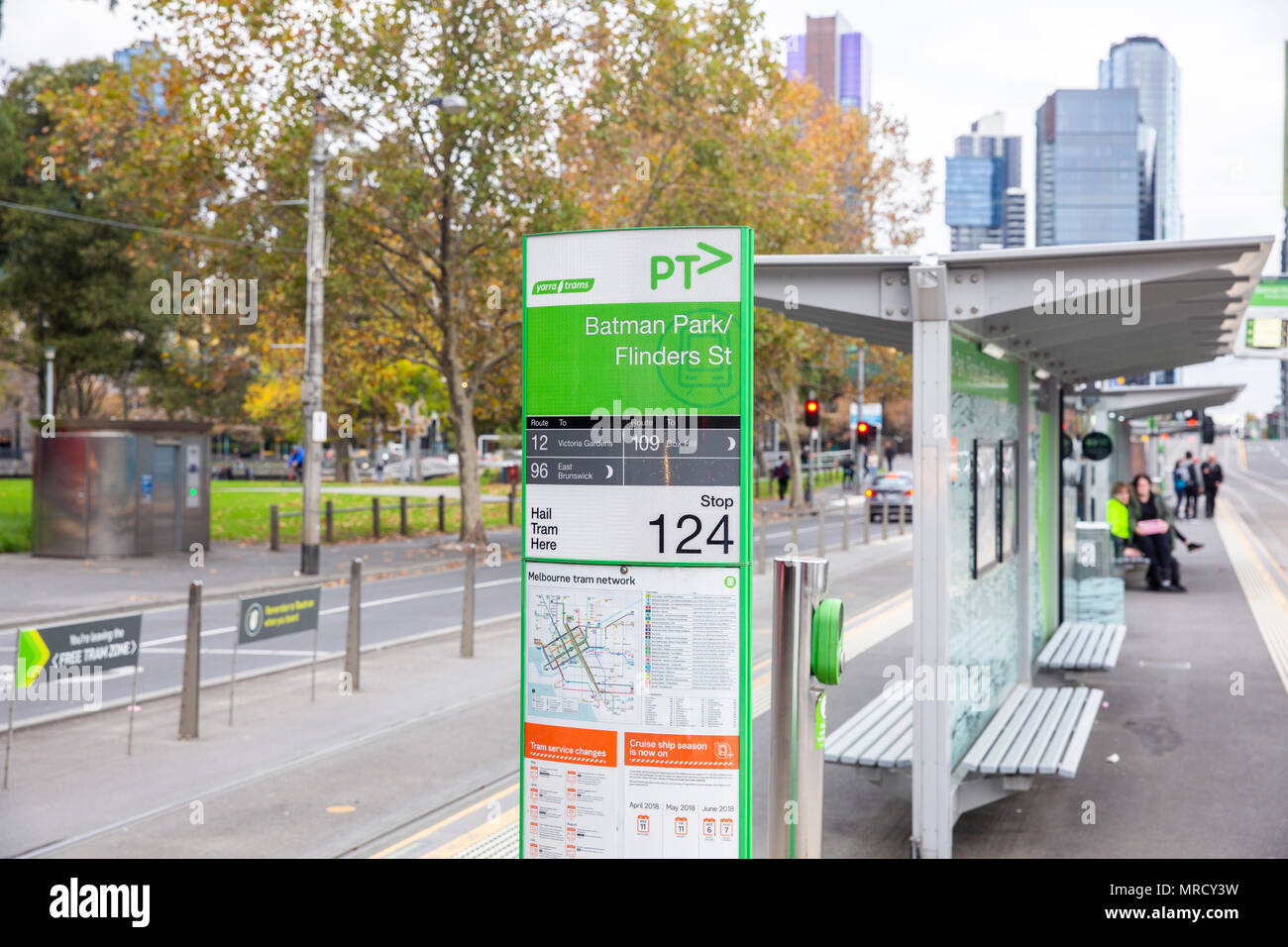 Melbourne Straßenbahnhaltestelle batman Park, Stadtzentrum von Melbourne, Victoria, Australien Stockfoto