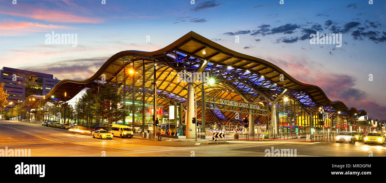 Der Bahnhof Southern Cross in der Spencer Street Melbourne, Australien Stockfoto