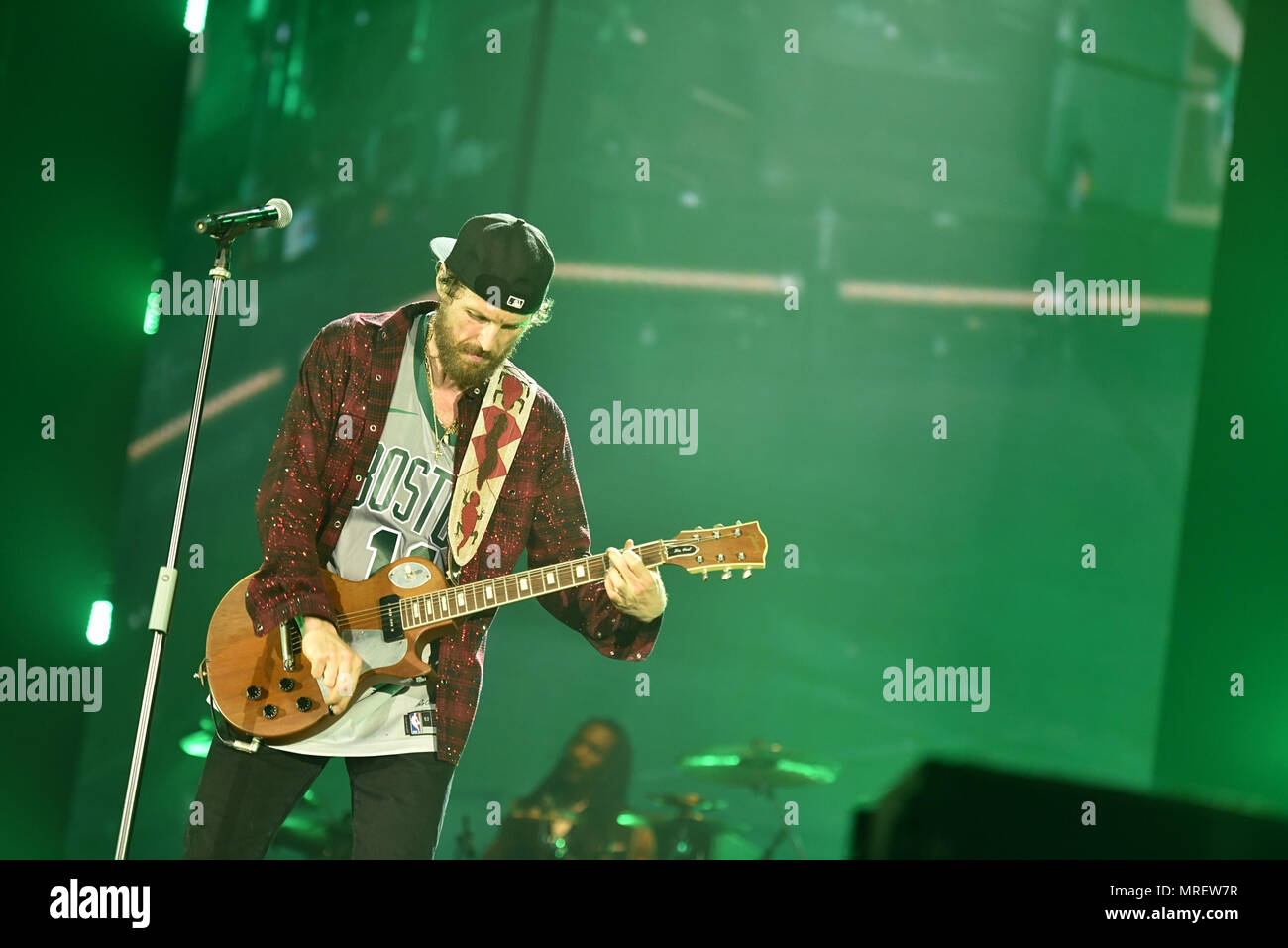 Eboli, Italien. 25 Mai, 2018. Die italienischen Rapper, Sänger und Songwriter Jovanotti live auf der Bühne des PalaSele von Eboli (Salerno) für seine "Lorenzo Live 2018"-Tour. Credit: Paola Visone/Pacific Press/Alamy leben Nachrichten Stockfoto