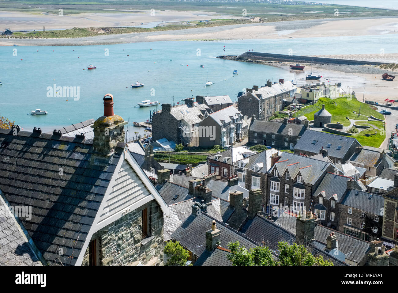 Barmouth Hafen an der Mündung des Mawddach, Mid Wales, Großbritannien Stockfoto