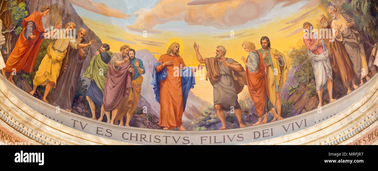 REGGIO EMILIA, Italien, 13. April 2018: Das Fresko von Jesus und die Apostel in der Apsis der Kirche Chiesa di San Pietro von Anselmo Govi (1939). Stockfoto