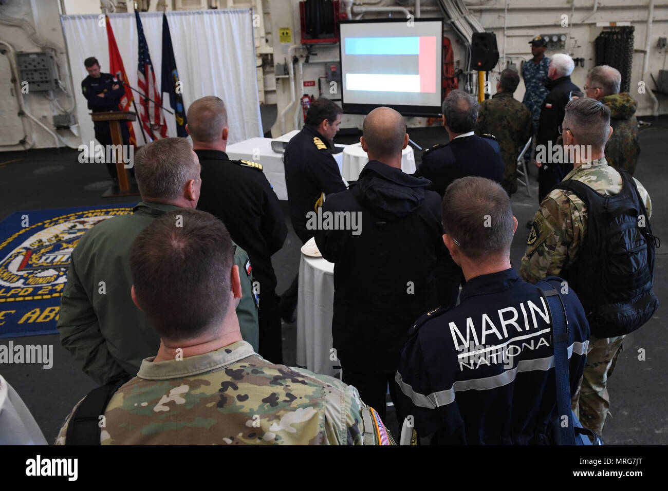 Die USS Arlington (LPD 24) ist ein Amphibienschiff der US-Navy der San Antonio-Klasse. Das Archivbild zeigt eine bedeutende Besuchertour an Bord des Schiffes während der Übung BALTOPS 2017 in der Ostsee am 14. Juni 2017, einer multinationalen maritimen Übung in Nordeuropa. Stockfoto