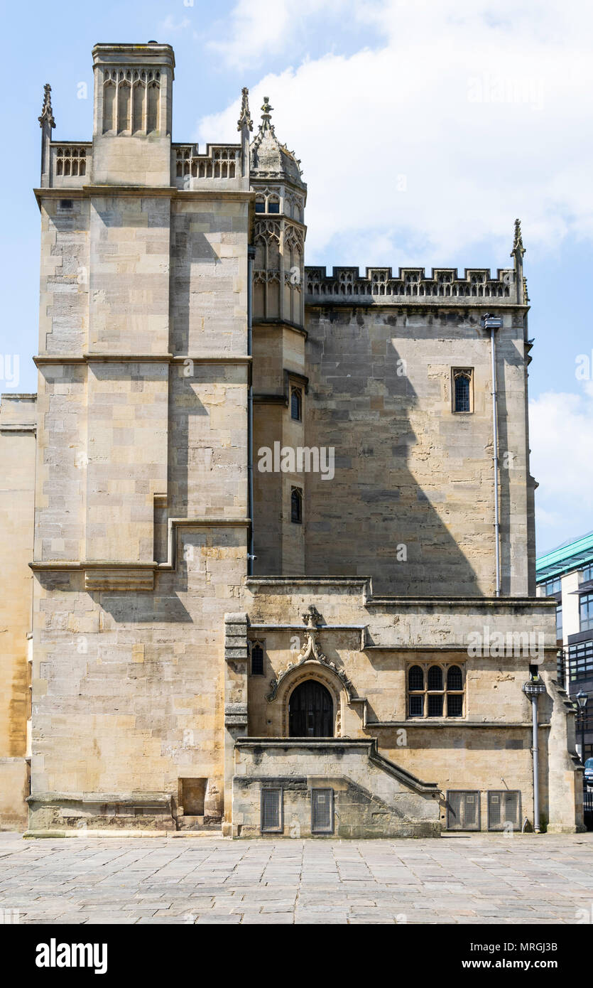 Blick auf die große Gatehouse oder Abbey Gatehouse von Kathedrale von Bristol Stockfoto