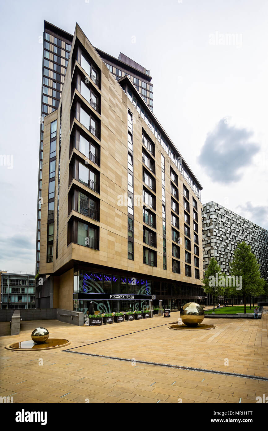 Moderne Architektur von St Paul's Place, Sheffield, Yorkshire, Großbritannien am 18. Mai 2018 getroffen Stockfoto