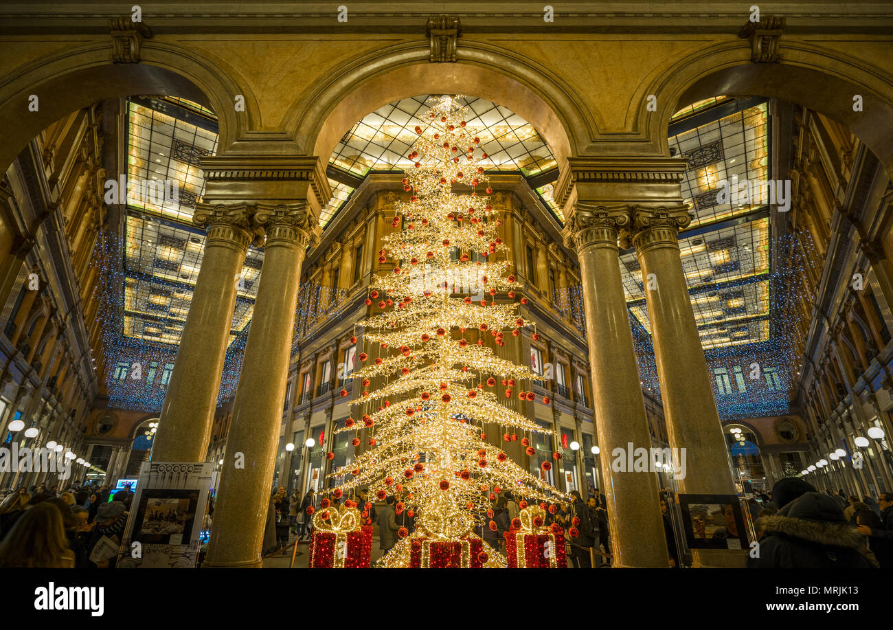 Weihnachtsbaum Der sordi Galerie in Rom. Stockfoto
