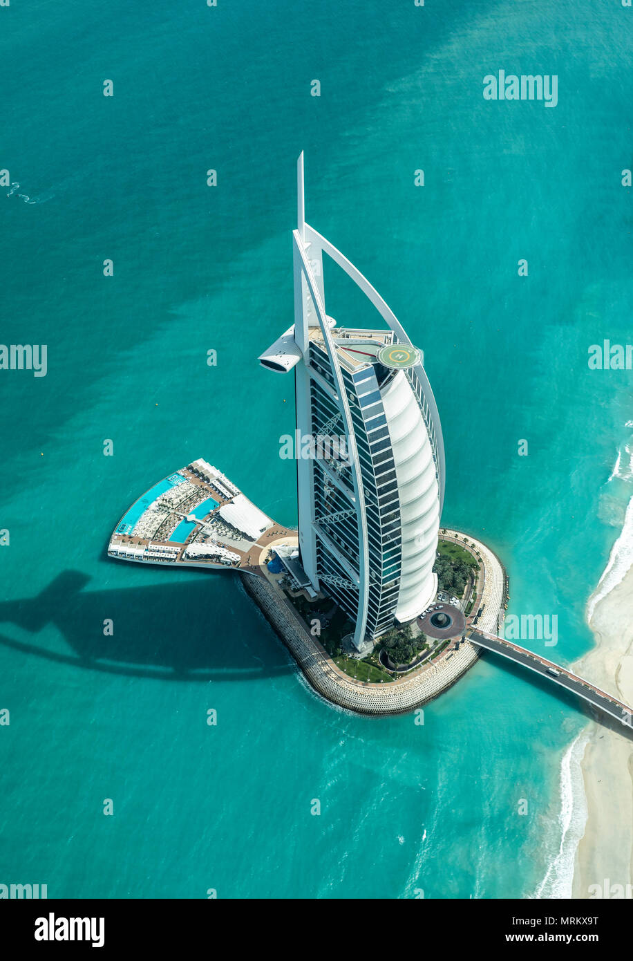 Dubai, Vereinigte Arabische Emirate, 18. Mai, 2018: Luftaufnahme der Welt am besten bewertet Hotel Burj Al Arb Stockfoto