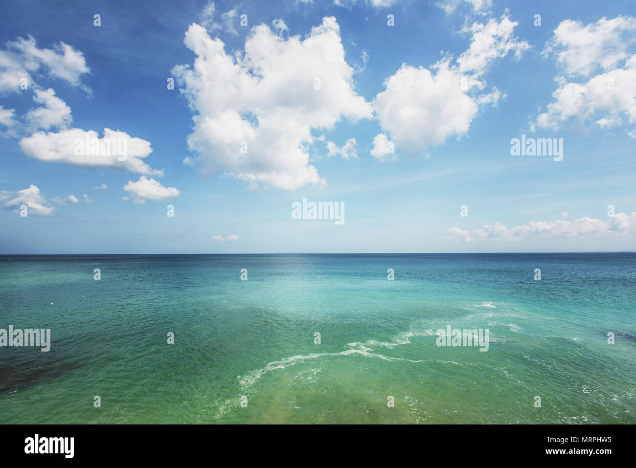 Strand mit Bewölkter Tag Stockfoto