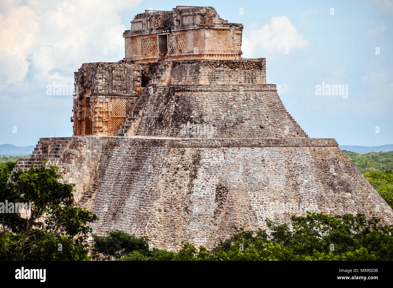 Pyramide des Zauberers - Uxmal Stockfoto