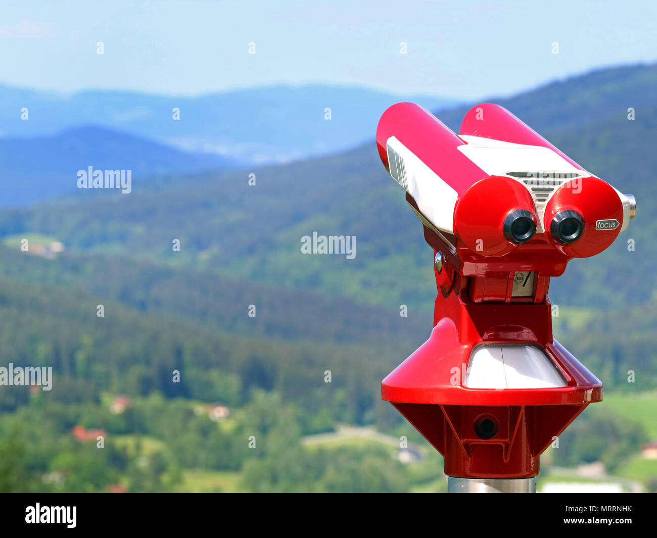 Rote Münze Fernglas für Touristen in Sicht Stockfoto