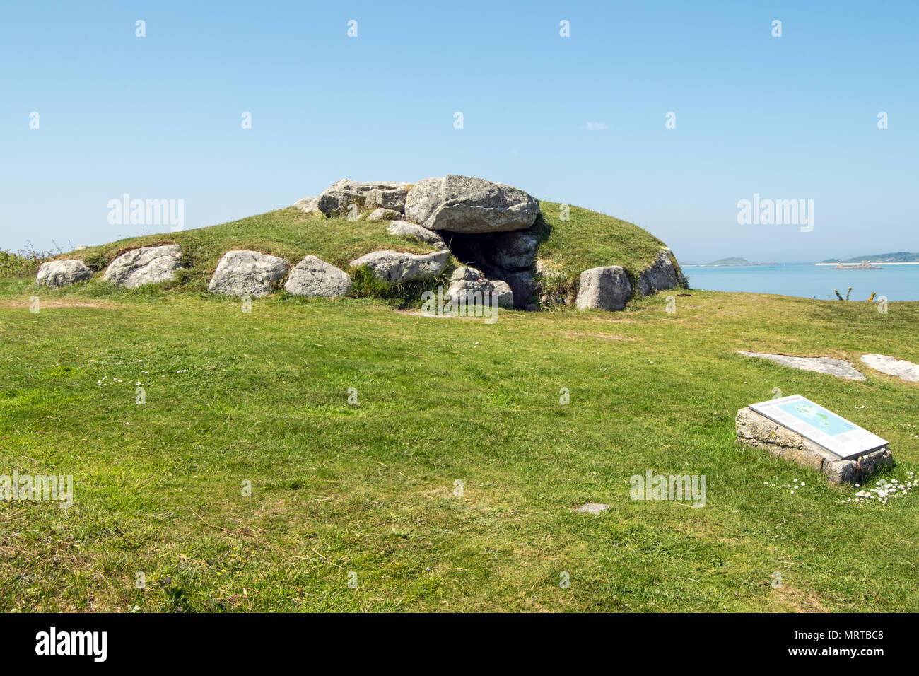 Innisidgen obere Grabkammer, die St Mary's, Isles of Scilly, Cornwall, Großbritannien Stockfoto