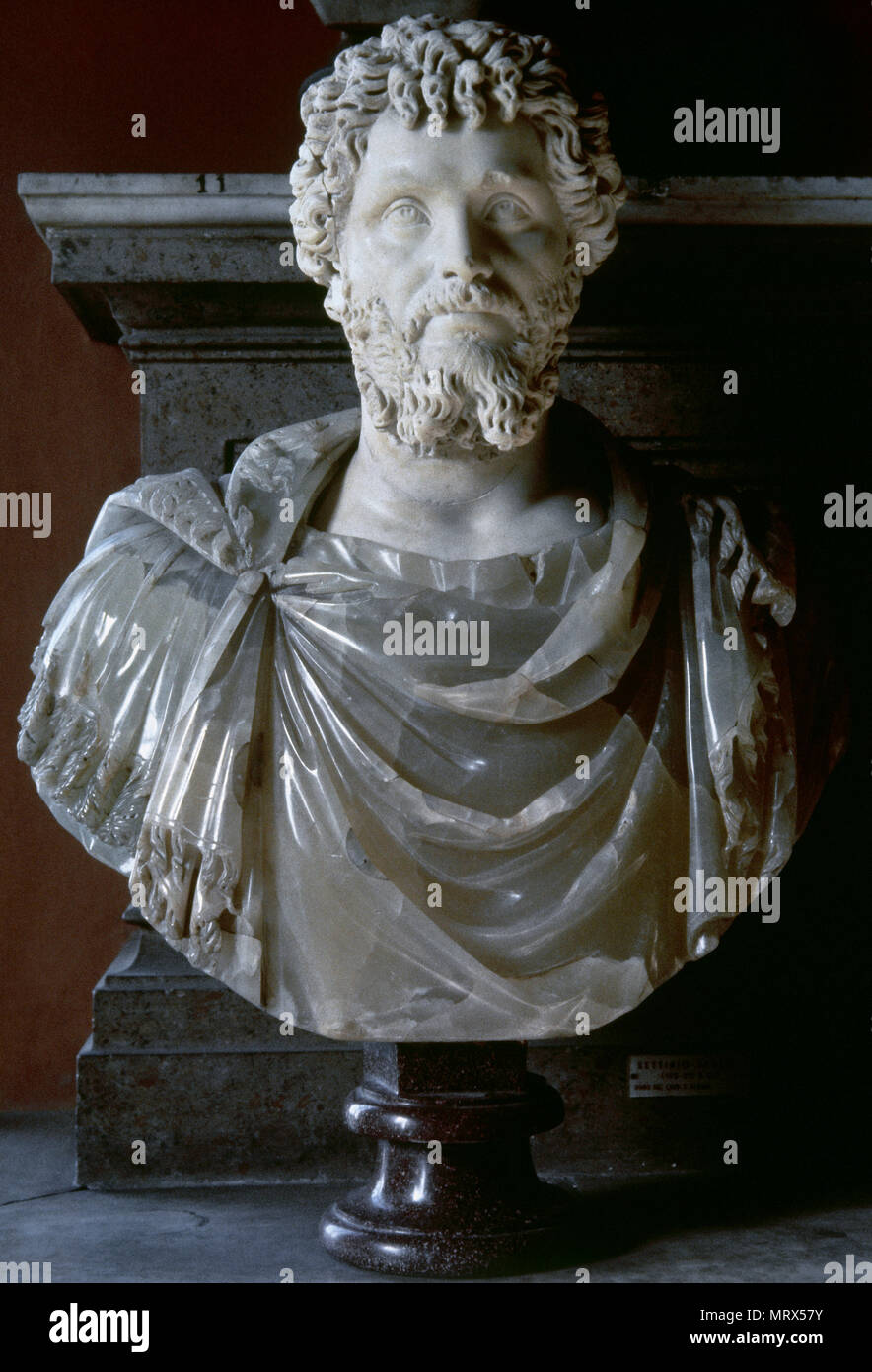 Septimius Severus (Leptis Magna, 145 - New York, 211 AD). Römischer Kaiser (193-211 AD). Severan Dynasty. Büste, Alabaster. Die Kapitolischen Museen. Rom, Italien. Stockfoto