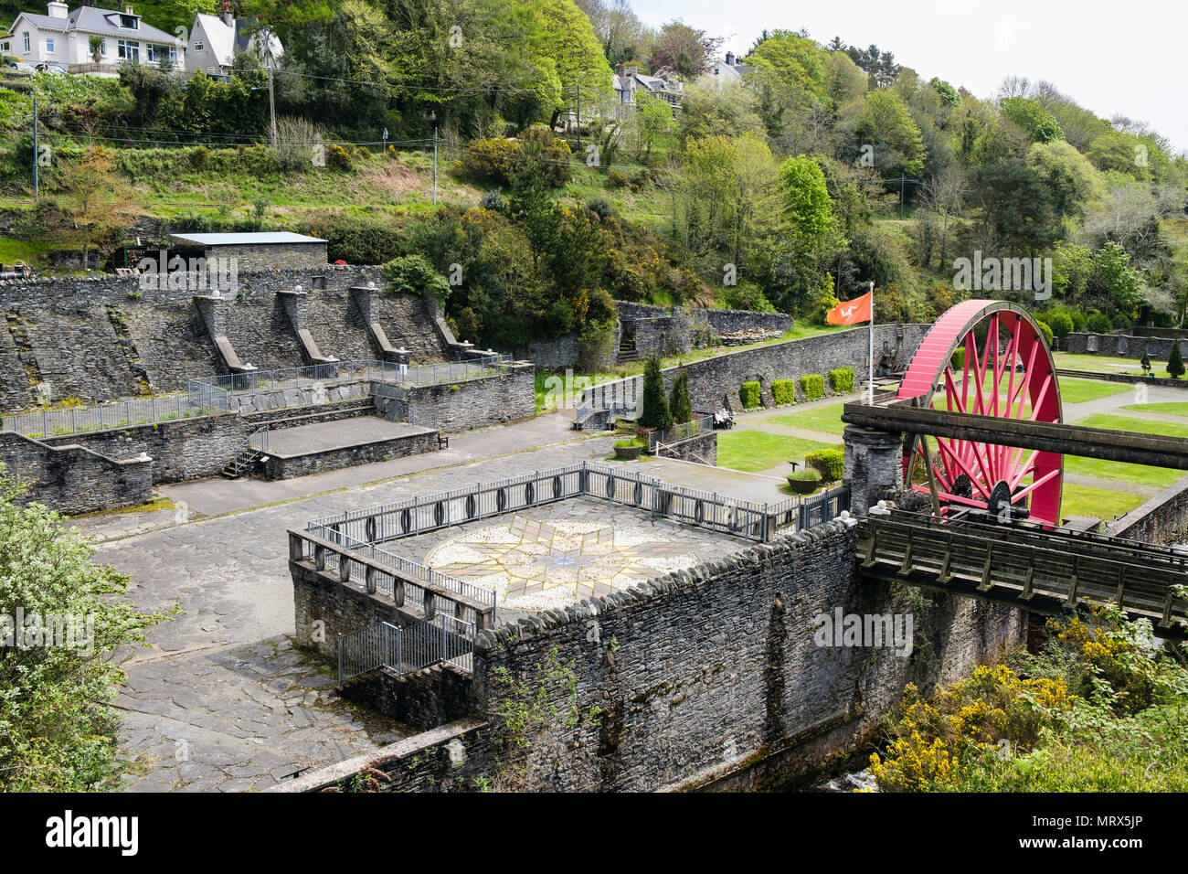 Laxey Valley Gardens im alten Snæfell Grubenbaue mit Wasserrad, Lady Evelyn und Mosaik. Laxey, die Insel Man, den Britischen Inseln Stockfoto