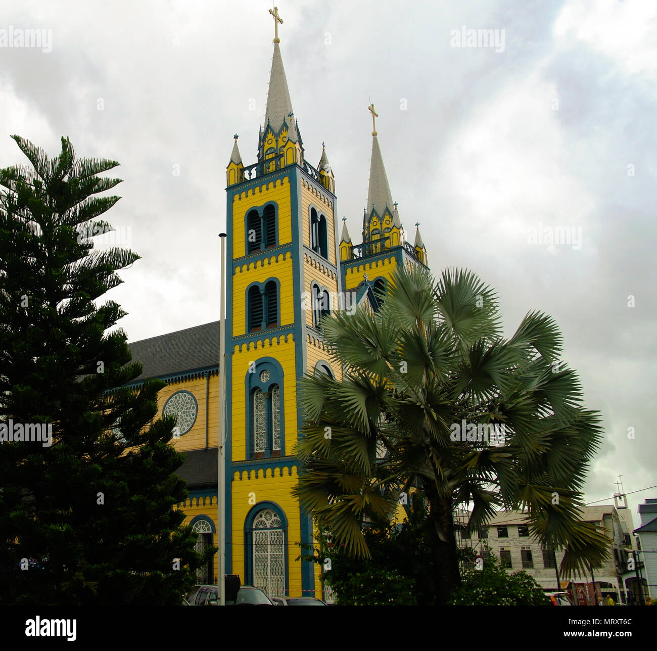 Außenansicht der Heiligen Peter und Paul Kathedrale in Paramaribo, Suriname Stockfoto