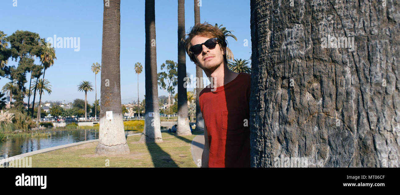 Unter der silbernen See ist ein 2018 amerikanische neo-noir Komödie - Drama Film geschrieben und von David Robert Mitchell geleitet. Es Sterne Andrew Garfield, Riley Keough und Topher Grace. Dieses Foto ist nur für den redaktionellen Gebrauch bestimmt und unterliegen dem Copyright der Film Company und/oder der Fotograf durch den Film oder die Produktion Firma zugewiesen und kann nur reproduziert durch Veröffentlichungen im Zusammenhang mit der Förderung der oben genannten Film. Eine obligatorische Gutschrift auf dem Film Firma ist erforderlich. Der Fotograf sollte auch angerechnet werden, wenn bekannt. Stockfoto