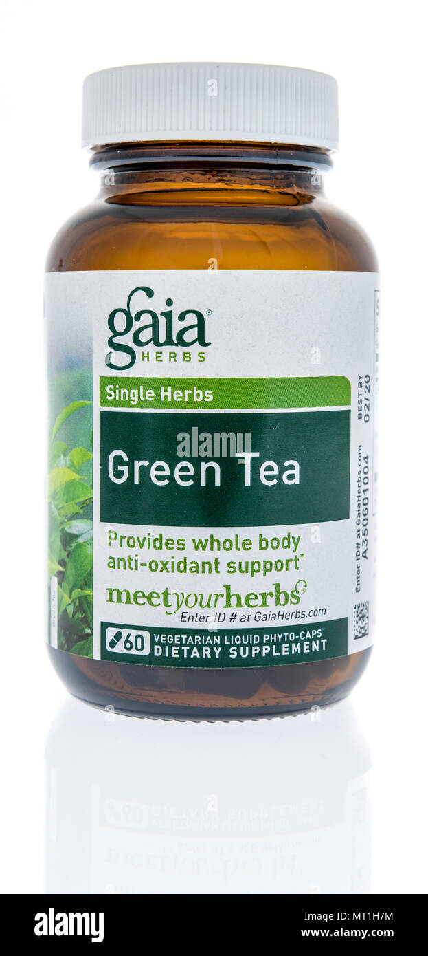 Winneconne - 16. Mai 2018: Eine Flasche Gaia Kräuter grüner Tee Ergänzung in einem isolierten Hintergrund. Stockfoto