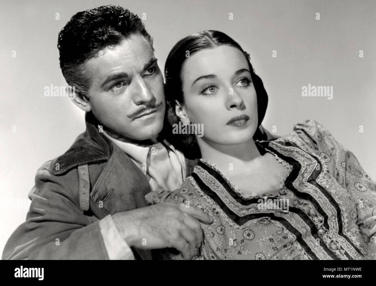 Alan Curtis und Patricia Morison in Hitlers Madman (1943) Stockfoto
