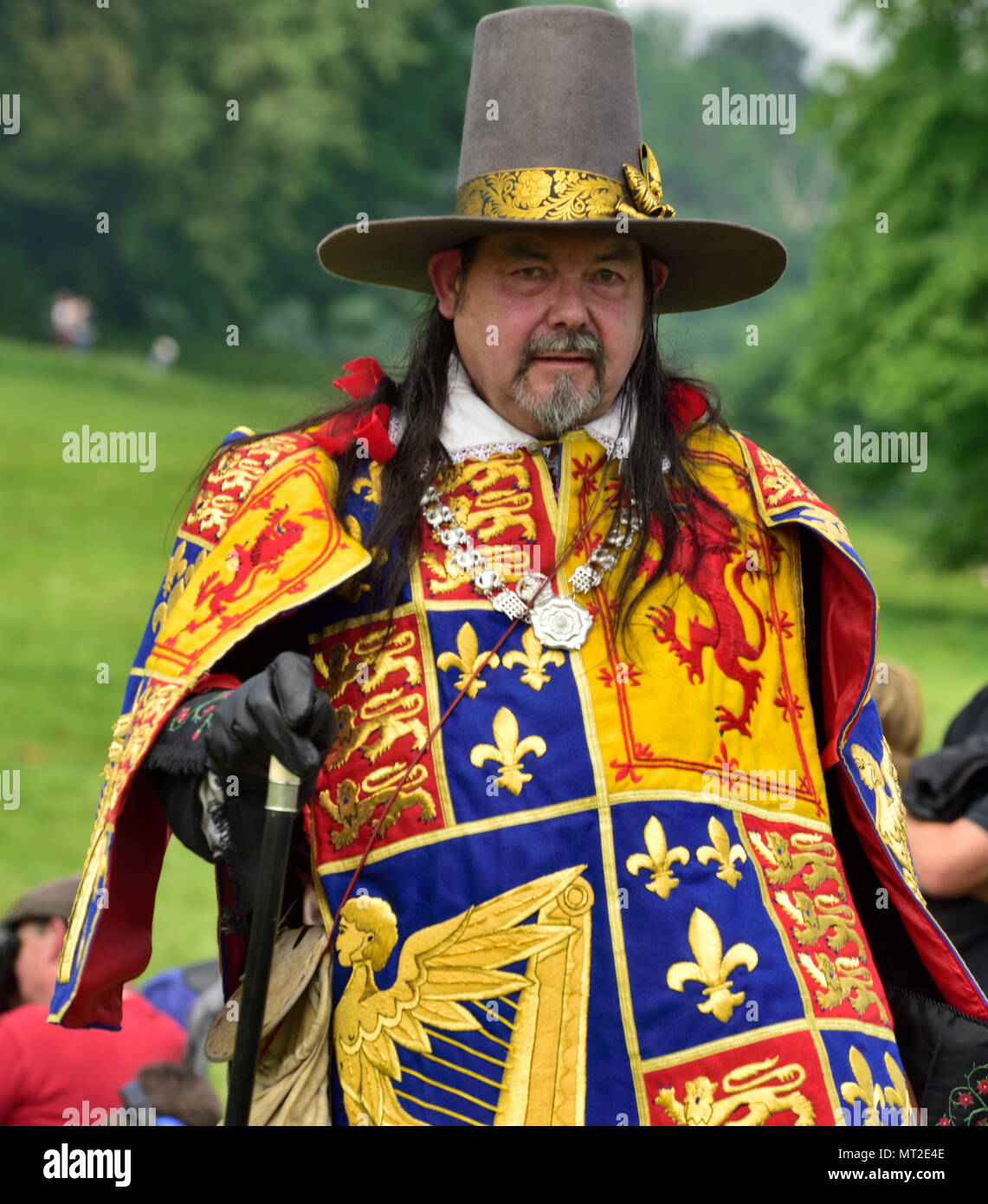 Bristol, UK, 27. Mai 2018. Britische Bürgerkrieg, die Belagerung des Bristol 375. Jahrestag der Schlachten (1645) zwischen Parlamentariern ("Roundheads") und Royalisten ("Kavaliere") wieder von Mitgliedern des versiegelten Knoten in Bristol Ashton Gericht am Nachmittag des 27. und 28. Mai 2018, England erlassen. Über 2000 Re-enactors Credit: Charles Stirling/Alamy leben Nachrichten Stockfoto