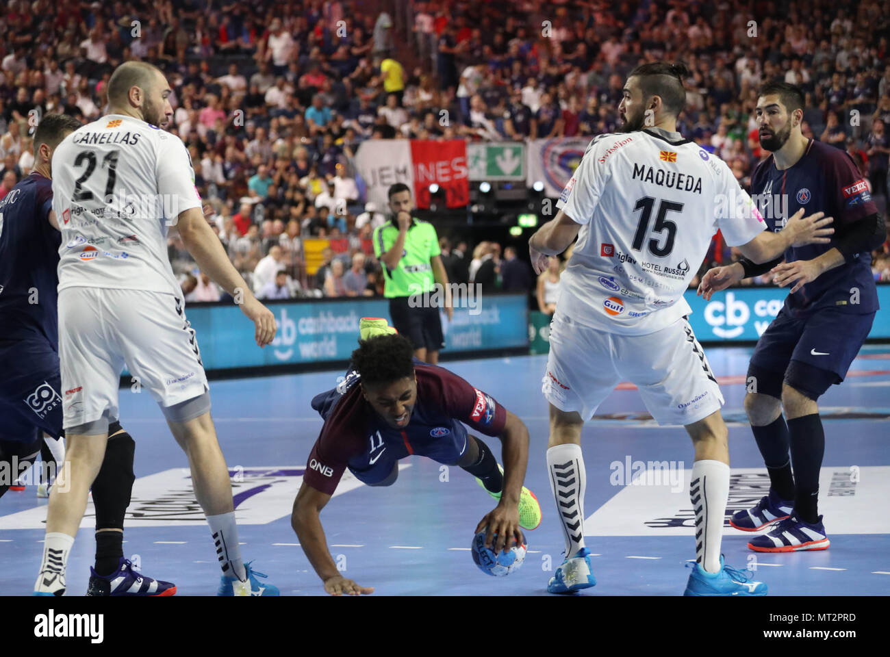 Benoit Kounkoud, Nikola Karabatic (Paris Saint Germain) und Joan Canellas Reixach, Jorge Maqueda Pena (Varda HC) während der EHF Champions League Final4, abschließenden dritten Platz handball Match zwischen Paris Saint-Germain (PSG) und Vardar Skopje am 27. Mai 2018 in der Lanxess-Arena in Köln, Deutschland - Foto Laurent Lairys/DPPI Stockfoto