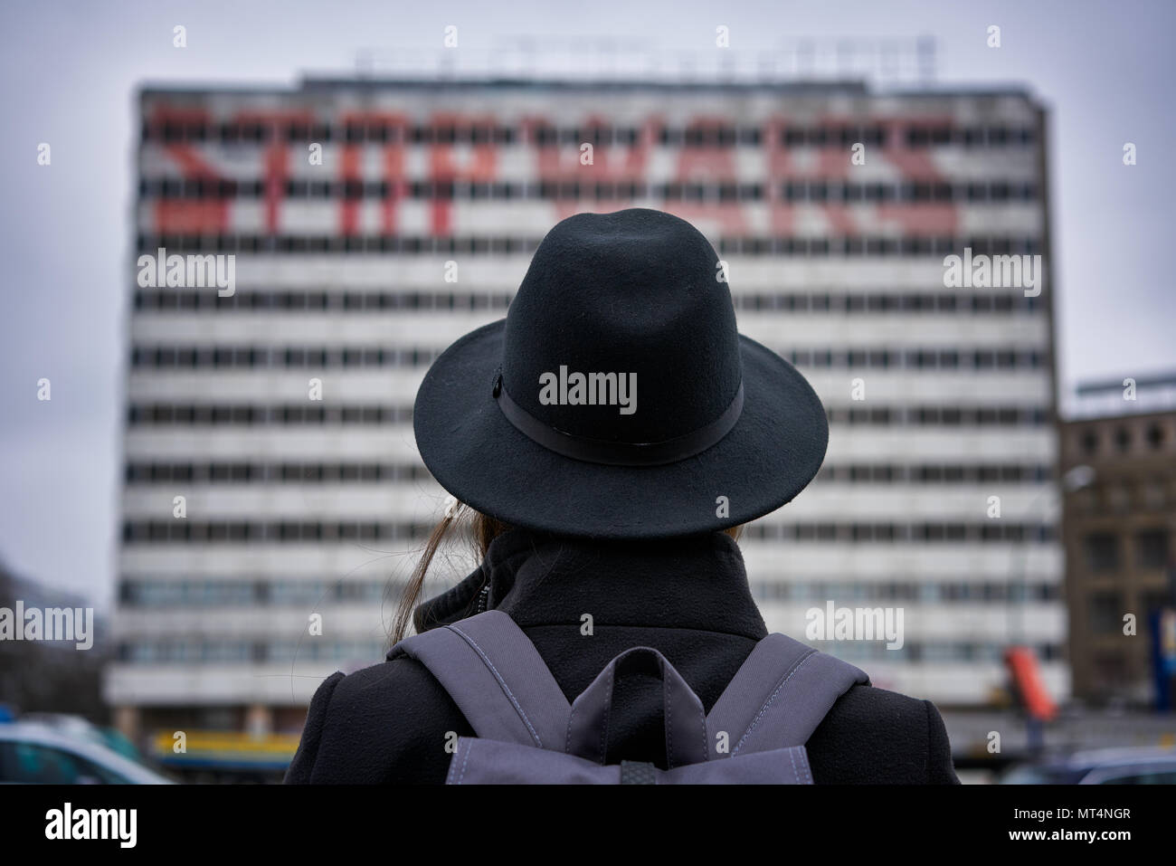 Alexanderplatz Frau Zündet Sich An Video Kommunismus Alexanderplatz Stockfotos und -bilder Kaufen - Alamy