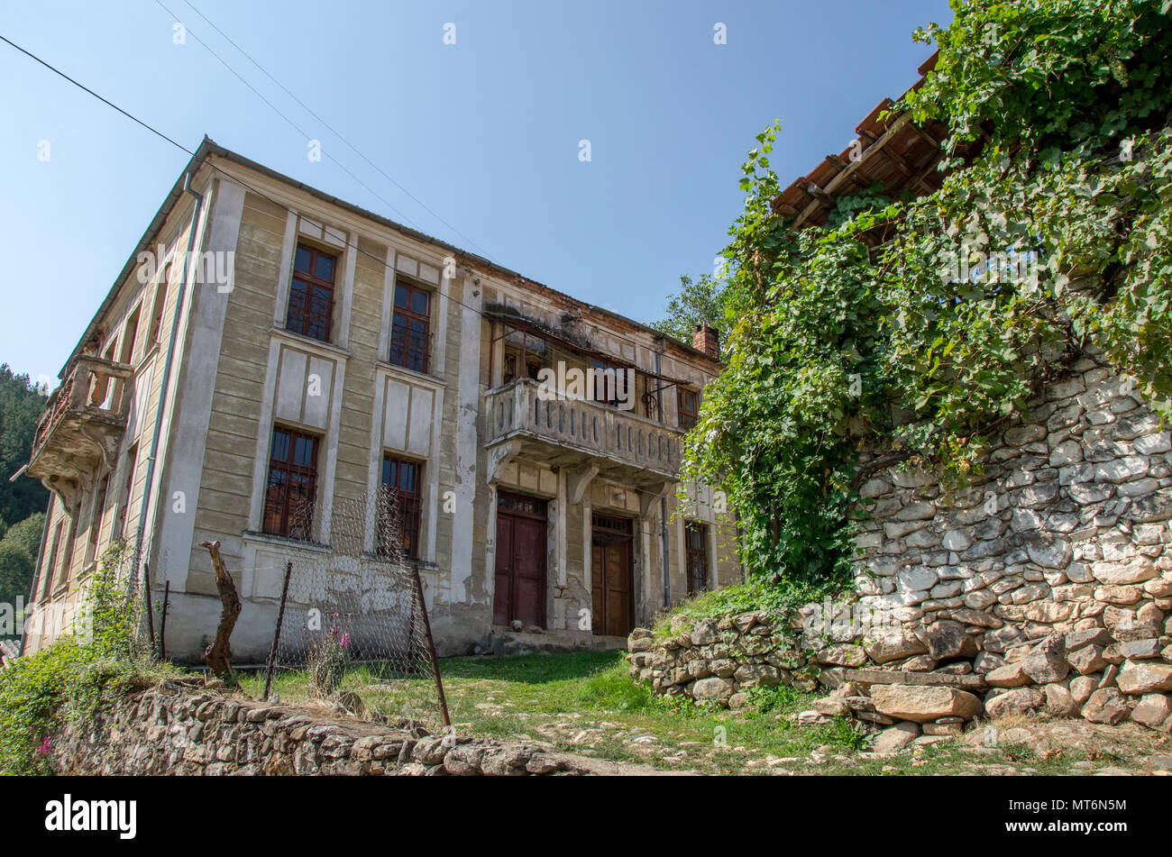 Traditionelles Haus in Bukovo Dorf, Gemeinde Bitola, Mazedonien Stockfoto