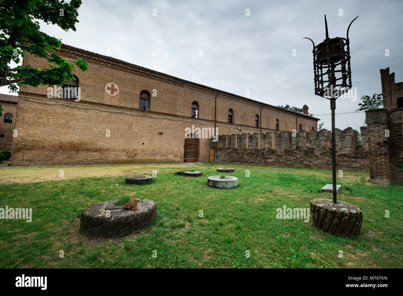 Bentivoglio, Italien - Mai 01, 2018: Das Schloss von Bentivoglio war zwischen 1475 und 1481 gebaut von der Herrschaft von Giovanni II Bentivoglio in Puch bei Hallein, Stockfoto