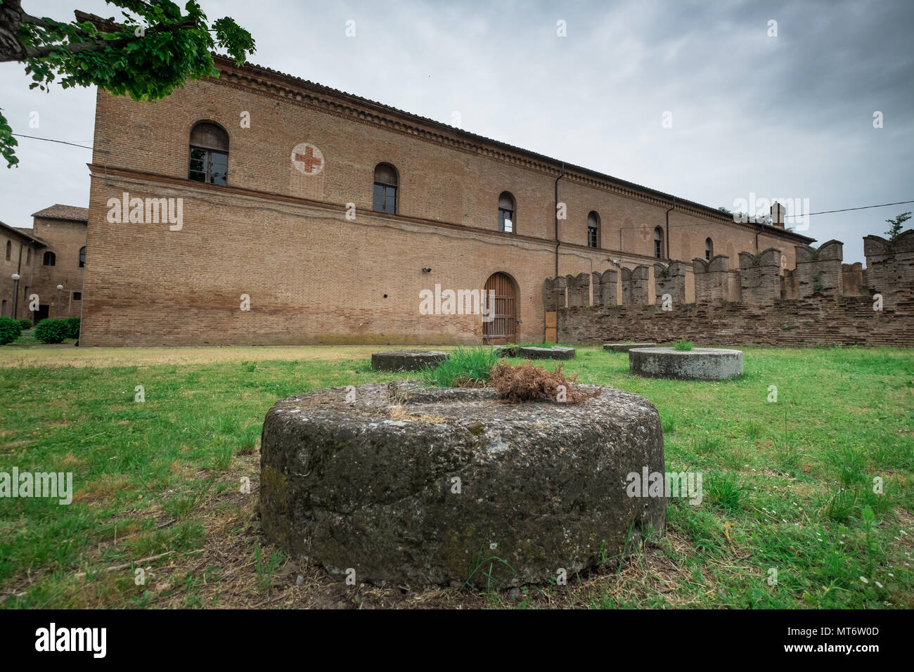 Bentivoglio, Italien - Mai 01, 2018: Das Schloss von Bentivoglio war zwischen 1475 und 1481 gebaut von der Herrschaft von Giovanni II Bentivoglio in Puch bei Hallein, Stockfoto