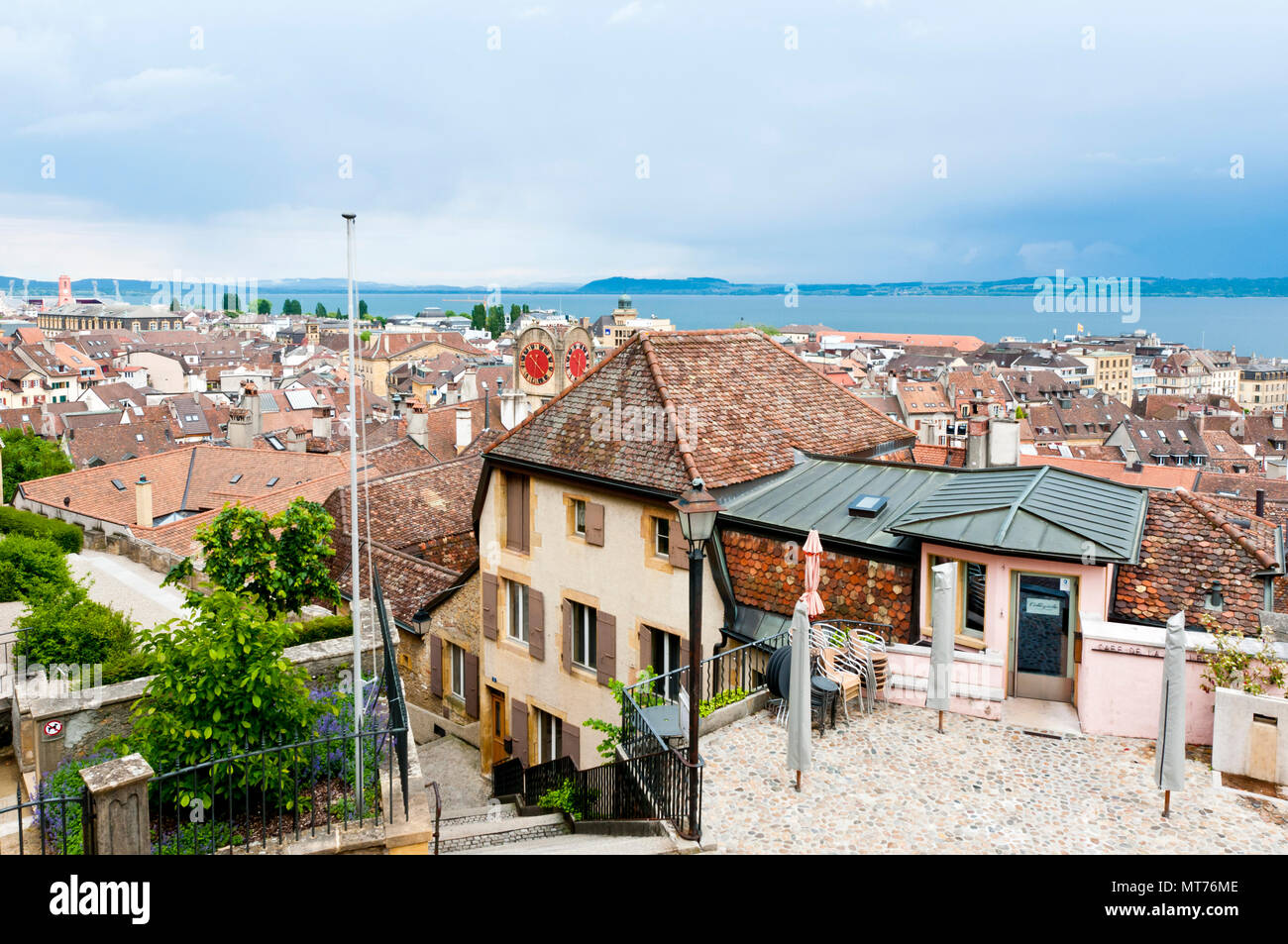 Stadt und See, Neuchatel, Schweiz Stockfoto