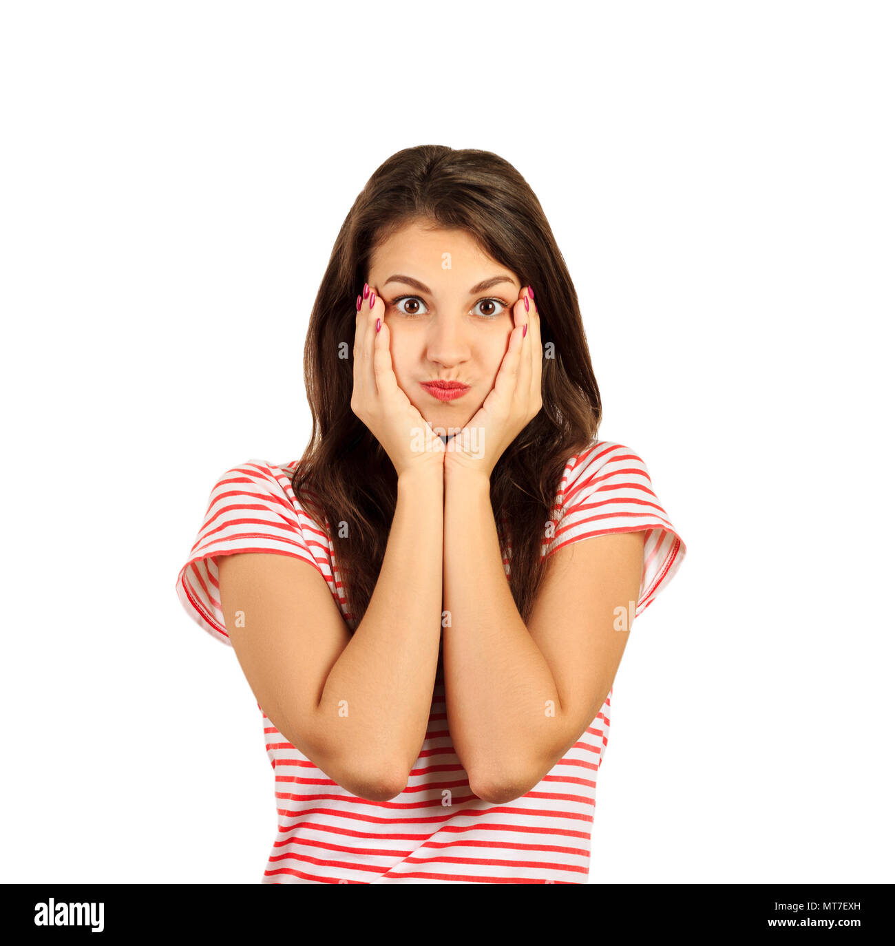 Crazy Girl mit langen Haaren bedeckt sein Gesicht mit den Händen. Depression und Einsamkeit in der Jugend. emotionale Mädchen auf weißem Hintergrund. Stockfoto