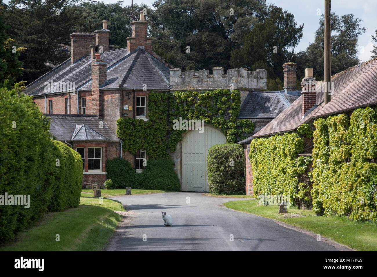 Gateway zu Shirburn Schloss, Shirburn, Oxfordshire, Großbritannien Stockfoto