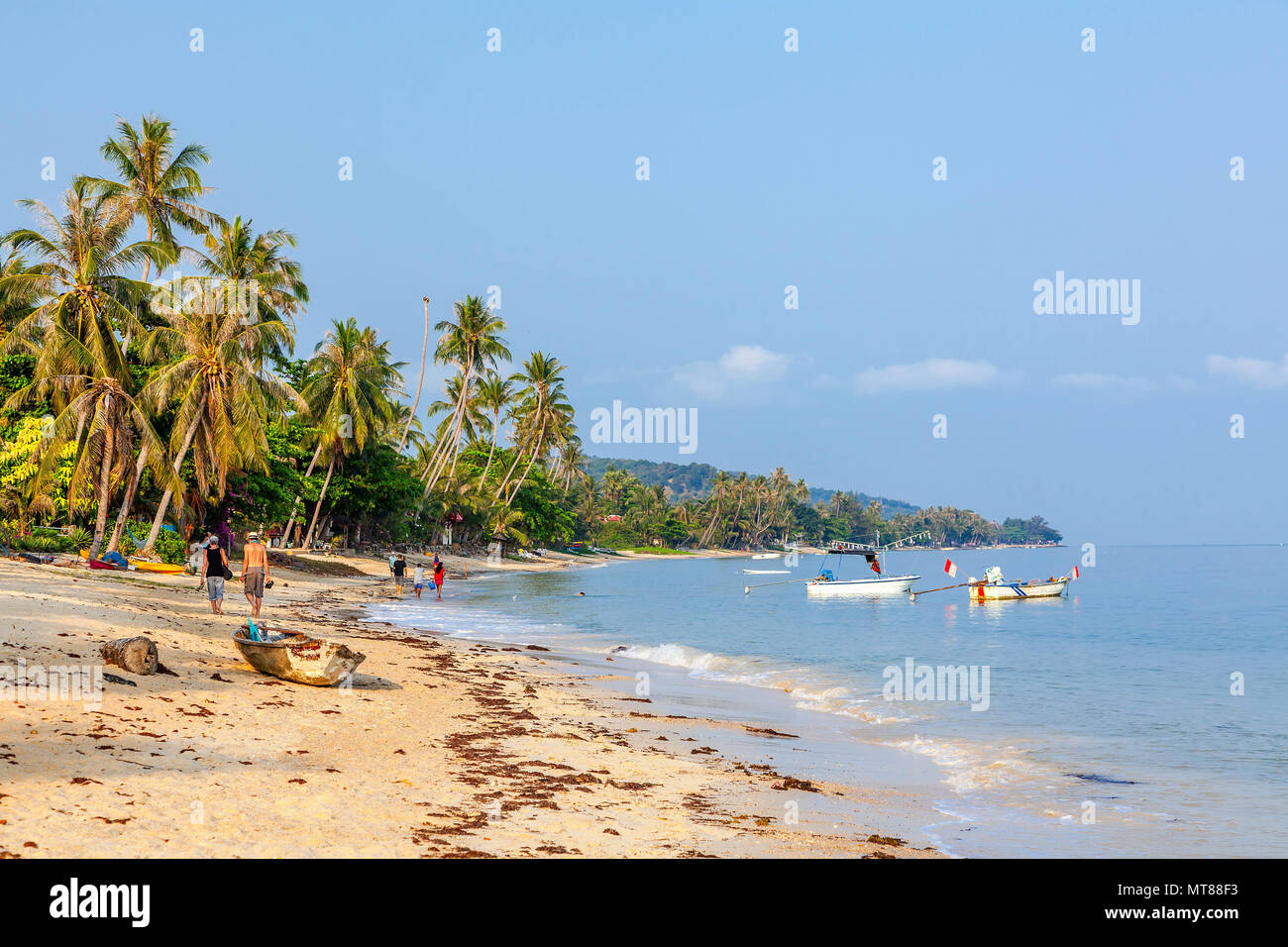 Sonniger Morgen auf den Strand von Bang Po. Samui Island. Thailand. Stockfoto