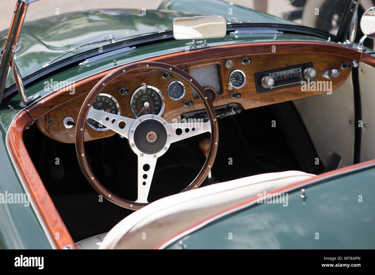 Classic Car Interior Lenkrad Armaturenbrett Vintage Style