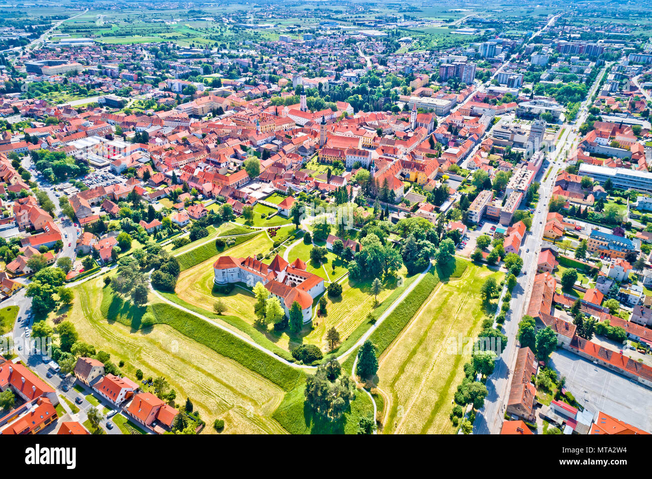 Historische Altstadt von Varazdin Luftaufnahme, im Norden Kroatiens Stockfoto