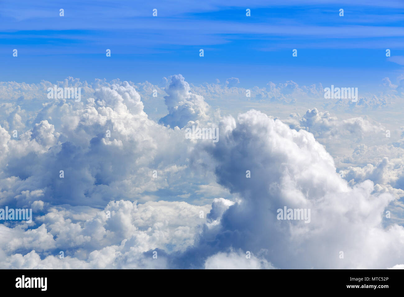 Cumulus Meer der Wolken Blick von luftbild Flugzeuge Sicht Stockfoto