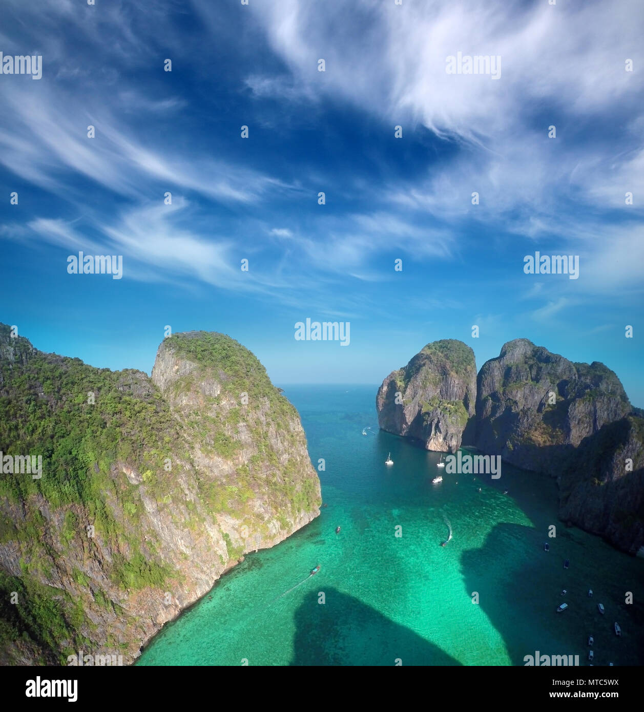 Luftaufnahme auf Maya Bay in Thailand Stockfoto