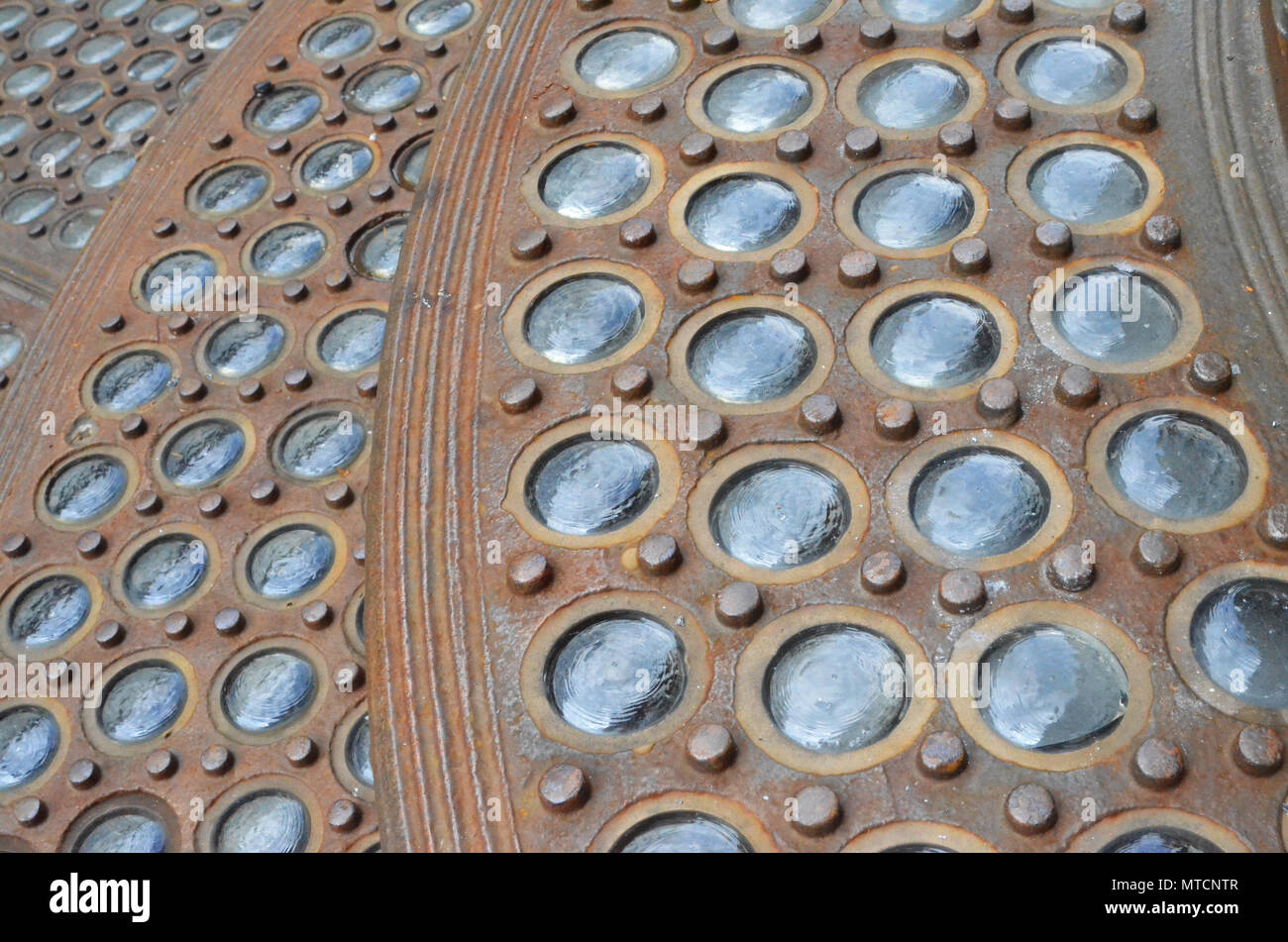 Rostige alte Schritte mit vault Lichter in Soho in New York. Stockfoto