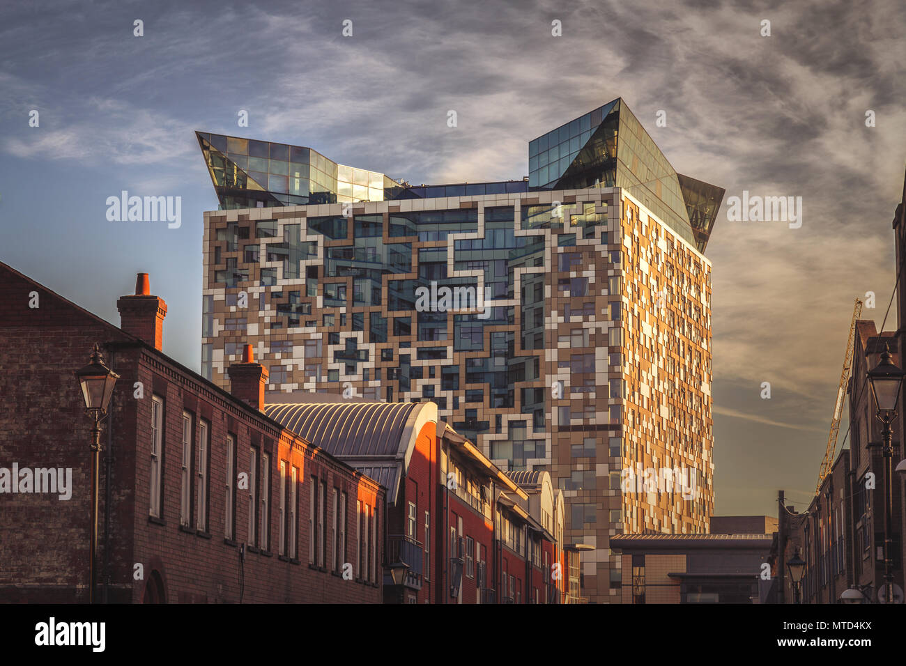 Der Cube Gebäude an einem schönen sonnigen Tag in Birmingham, Großbritannien Stockfoto