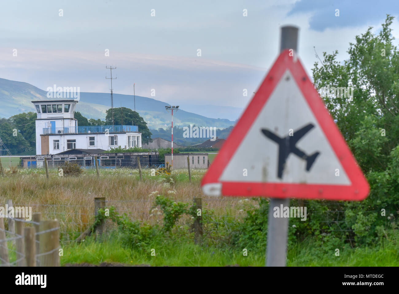 Carlisle, Großbritannien. 29. Mai 2018. Erste Flüge von Carlisle Lake District Flughafen verschoben. Die Arbeit geht weiter am neuen Flughafen Terminal Gebäude. Nur wenige Tage vor der Abreise des kommerziellen Flug vom Flughafen seit den 80er Jahren, die von der Schottischen airline Loganair bis September vertagt worden. Fotografie 20 Credit: STUART WALKER/Alamy leben Nachrichten Stockfoto