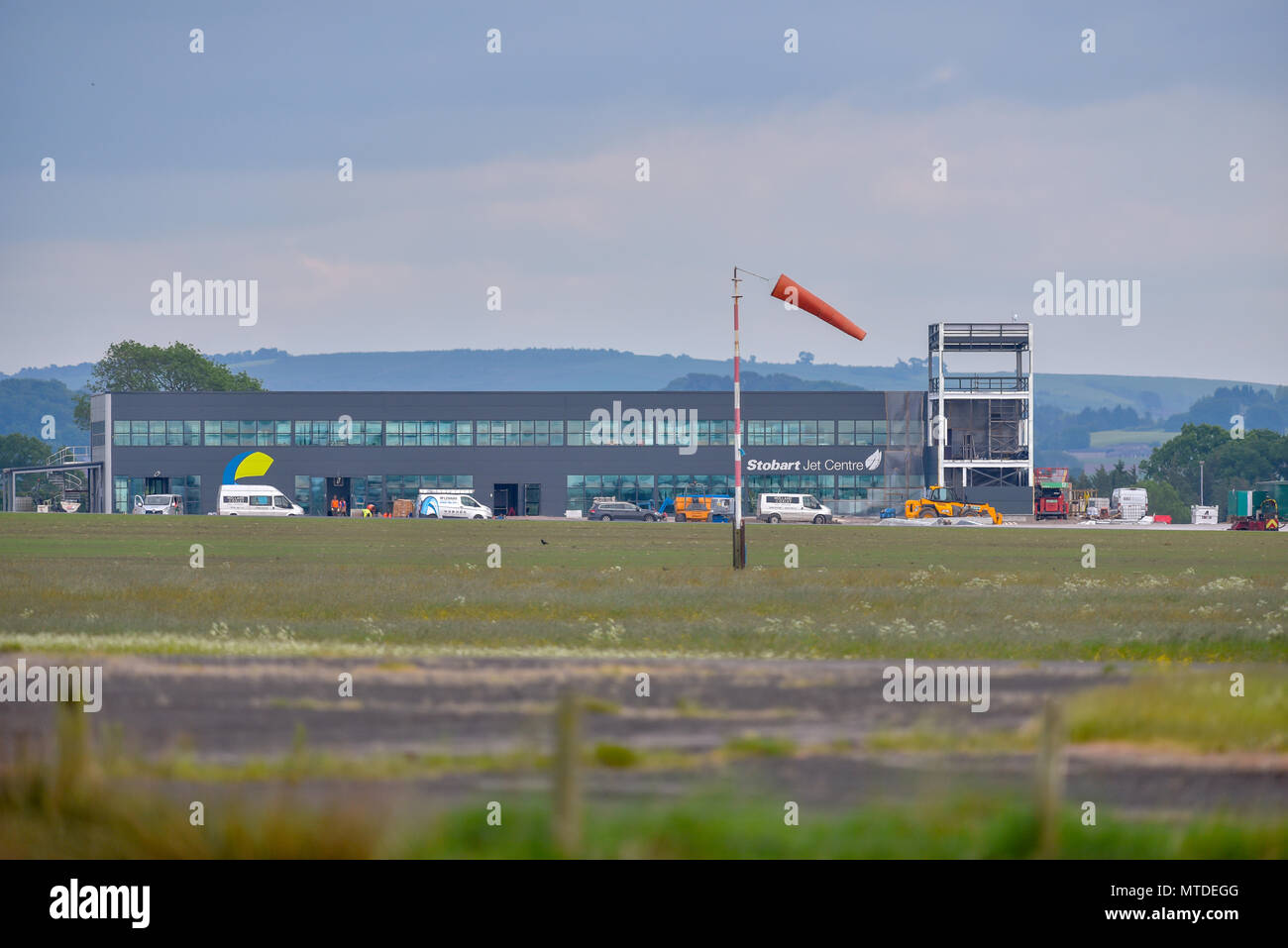 Carlisle, Großbritannien. 29. Mai 2018. Erste Flüge von Carlisle Lake District Flughafen verschoben. Die Arbeit geht weiter am neuen Flughafen Terminal Gebäude. Nur wenige Tage vor der Abreise des kommerziellen Flug vom Flughafen seit den 80er Jahren, die von der Schottischen airline Loganair bis September vertagt worden. Fotografie 20 Credit: STUART WALKER/Alamy leben Nachrichten Stockfoto