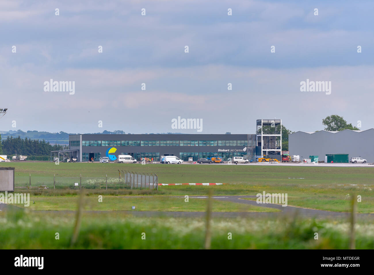 Carlisle, Großbritannien. 29. Mai 2018. Erste Flüge von Carlisle Lake District Flughafen verschoben. Die Arbeit geht weiter am neuen Flughafen Terminal Gebäude. Nur wenige Tage vor der Abreise des kommerziellen Flug vom Flughafen seit den 80er Jahren, die von der Schottischen airline Loganair bis September vertagt worden. Fotografie 20 Credit: STUART WALKER/Alamy leben Nachrichten Stockfoto