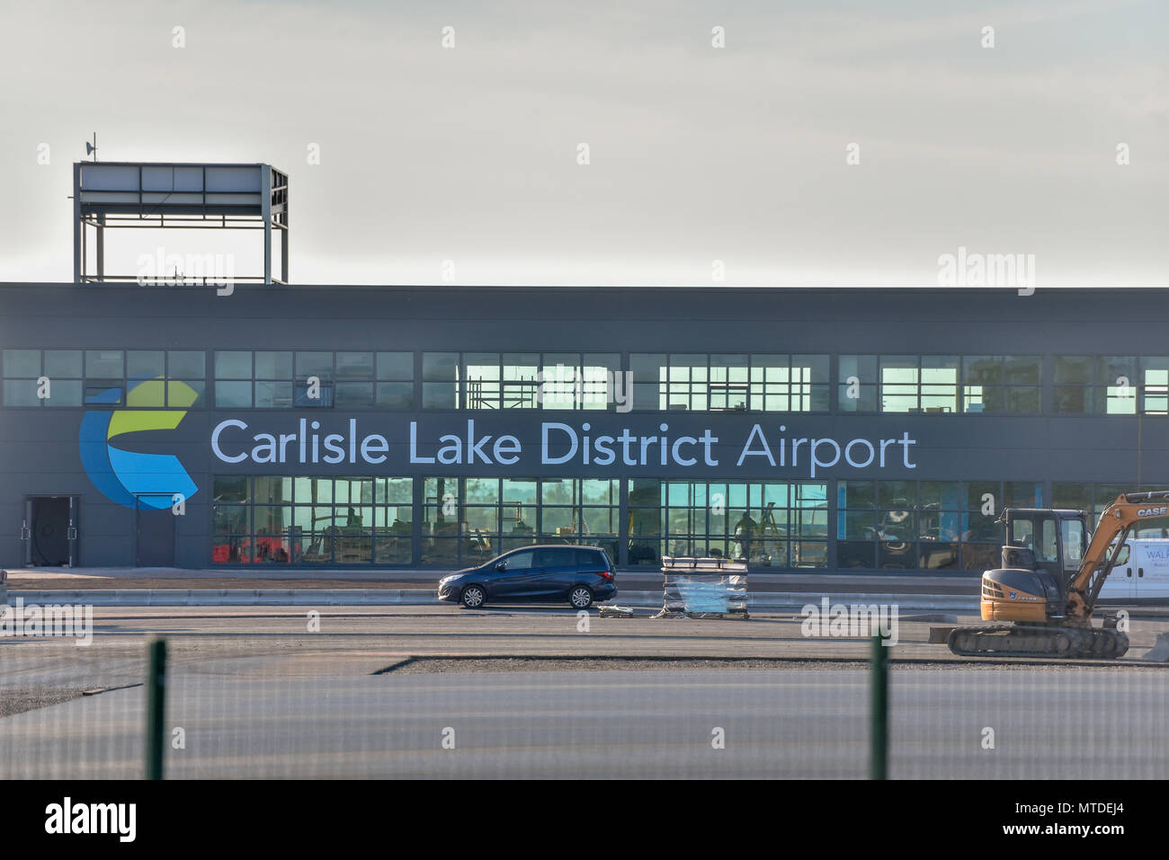 Carlisle, Großbritannien. 29. Mai 2018. Erste Flüge von Carlisle Lake District Flughafen verschoben. Die Arbeit geht weiter am neuen Flughafen Terminal Gebäude. Nur wenige Tage vor der Abreise des kommerziellen Flug vom Flughafen seit den 80er Jahren, die von der Schottischen airline Loganair bis September vertagt worden. Fotografie 20 Credit: STUART WALKER/Alamy leben Nachrichten Stockfoto