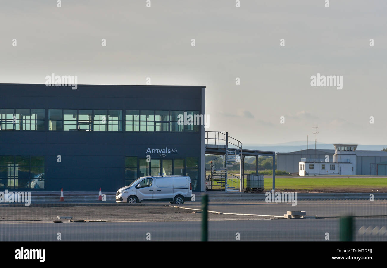 Carlisle, Großbritannien. 29. Mai 2018. Erste Flüge von Carlisle Lake District Flughafen verschoben. Die Arbeit geht weiter am neuen Flughafen Terminal Gebäude. Nur wenige Tage vor der Abreise des kommerziellen Flug vom Flughafen seit den 80er Jahren, die von der Schottischen airline Loganair bis September vertagt worden. Fotografie 20 Credit: STUART WALKER/Alamy leben Nachrichten Stockfoto