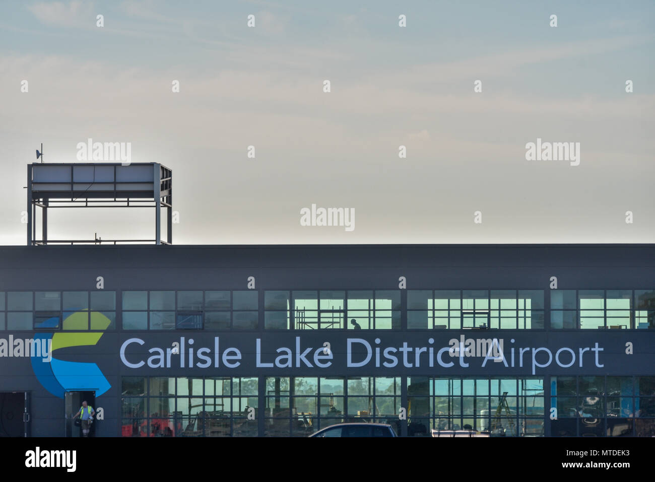 Carlisle, Großbritannien. 29. Mai 2018. Erste Flüge von Carlisle Lake District Flughafen verschoben. Die Arbeit geht weiter am neuen Flughafen Terminal Gebäude. Nur wenige Tage vor der Abreise des kommerziellen Flug vom Flughafen seit den 80er Jahren, die von der Schottischen airline Loganair bis September vertagt worden. Fotografie 20 Credit: STUART WALKER/Alamy leben Nachrichten Stockfoto