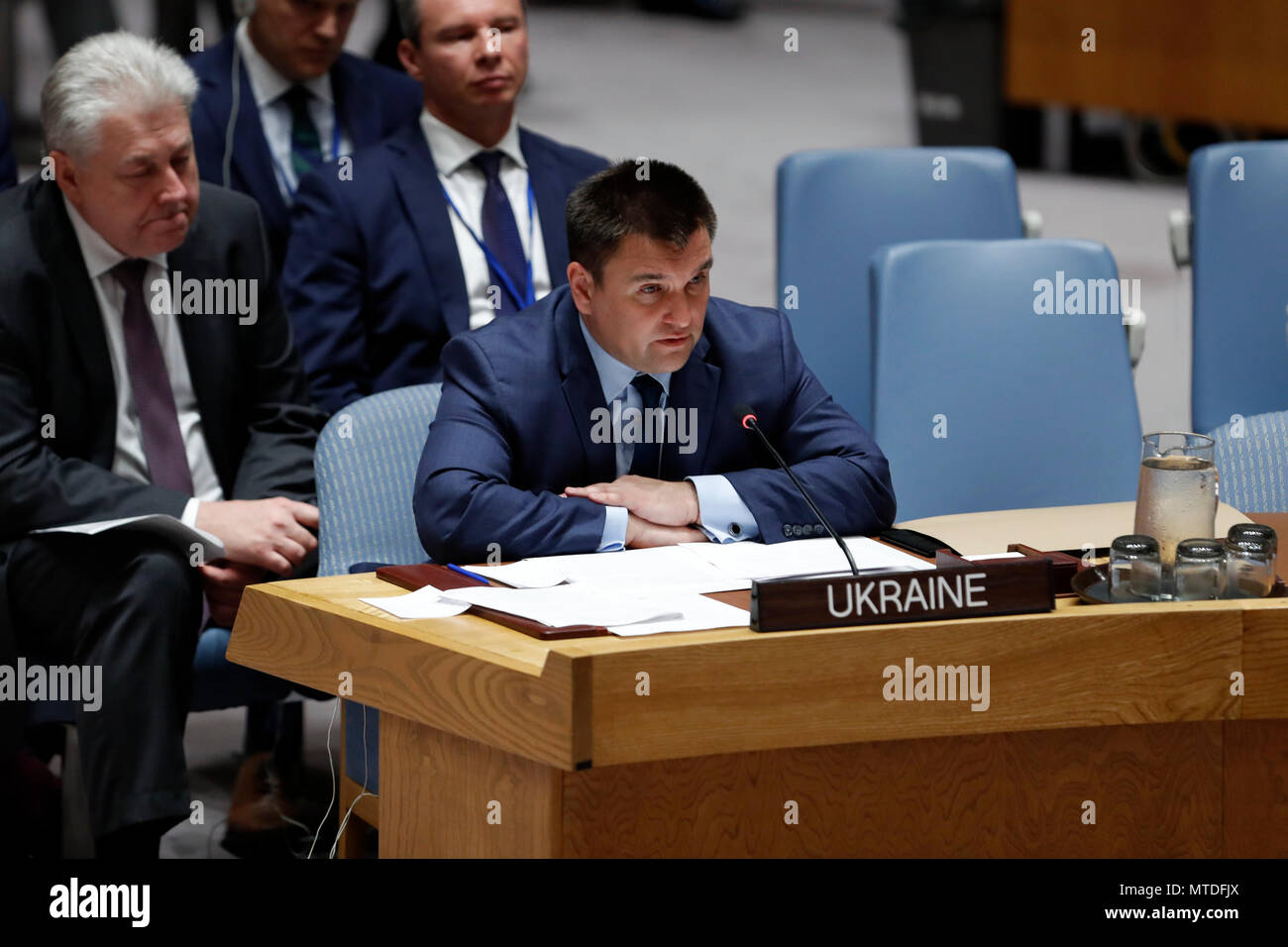 Vereinten Nationen, der Hauptsitz der Vereinten Nationen in New York. 29 Mai, 2018. Der ukrainische Außenminister Pavlo Klimkin (Vorne) Adressen eine Tagung des Sicherheitsrates auf die Ukraine, am Sitz der Vereinten Nationen in New York, 29. Mai 2018. UN-Undersecretary-General für Politische Angelegenheiten Rosmarin DiCarlo am Dienstag bedauerte die Pattsituation im Osten der Ukraine, die Welt daran zu erinnern, dass der Konflikt sehr lebendig ist. Credit: Li Muzi/Xinhua/Alamy leben Nachrichten Stockfoto